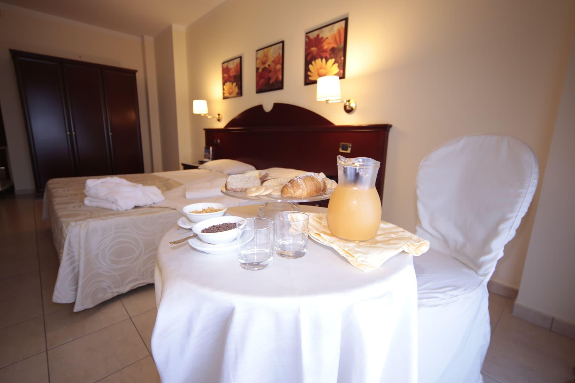 Club Hotel Kennedy Roccella Ionica Dış mekan fotoğraf