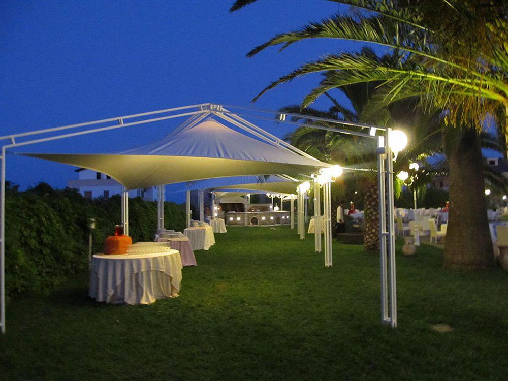 Club Hotel Kennedy Roccella Ionica Dış mekan fotoğraf