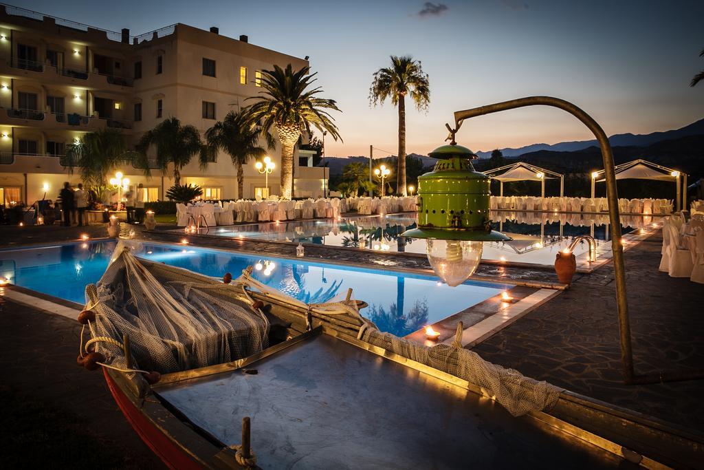 Club Hotel Kennedy Roccella Ionica Dış mekan fotoğraf