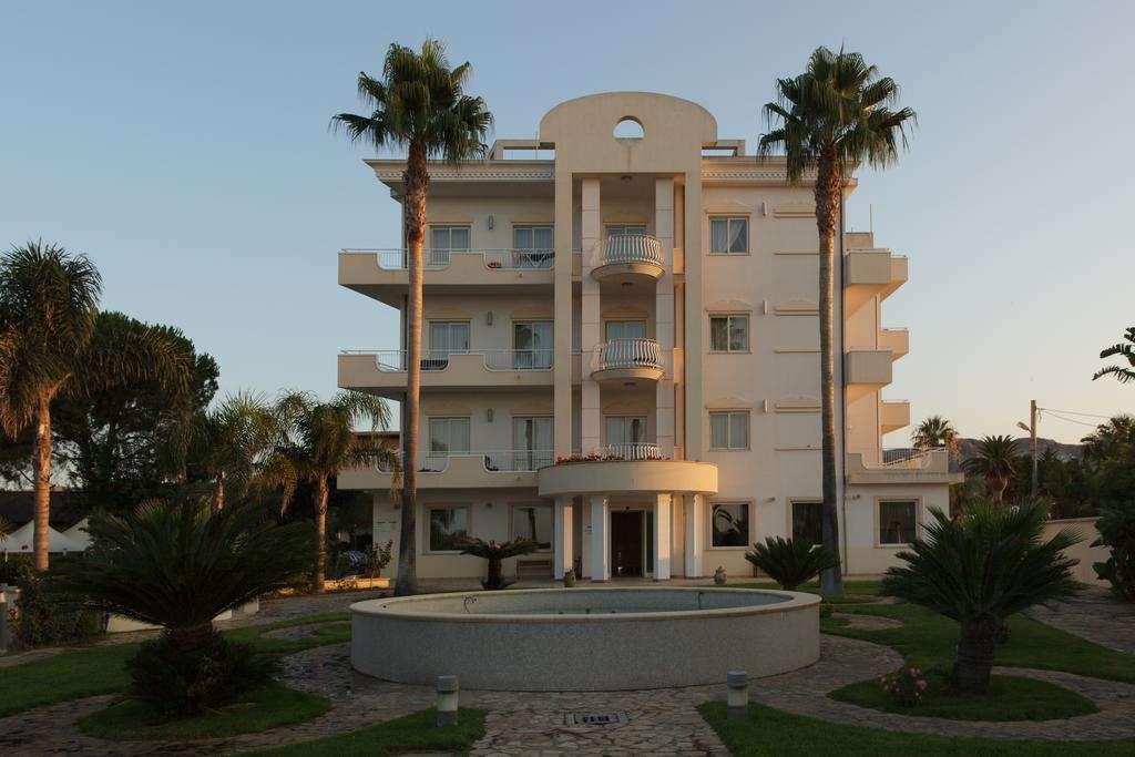 Club Hotel Kennedy Roccella Ionica Dış mekan fotoğraf